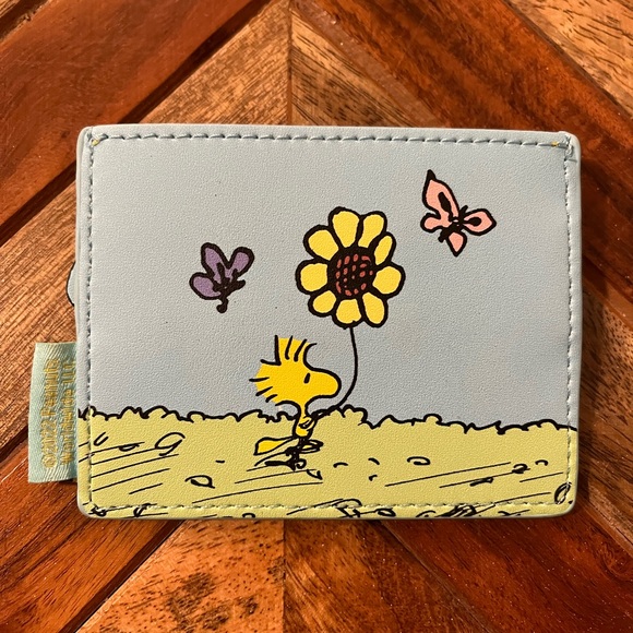 Loungefly Snoopy Card Holder - Picture 2 of 4